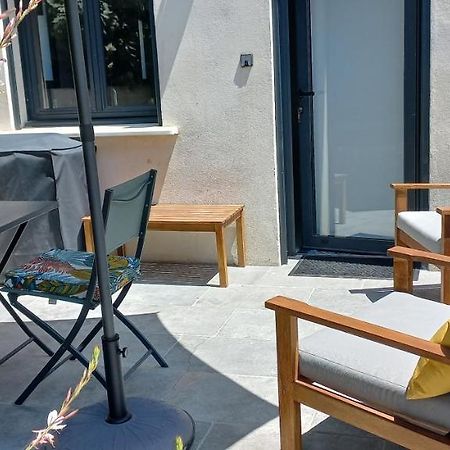 Charmant Logement Avec Terrasse Salinelles エクステリア 写真