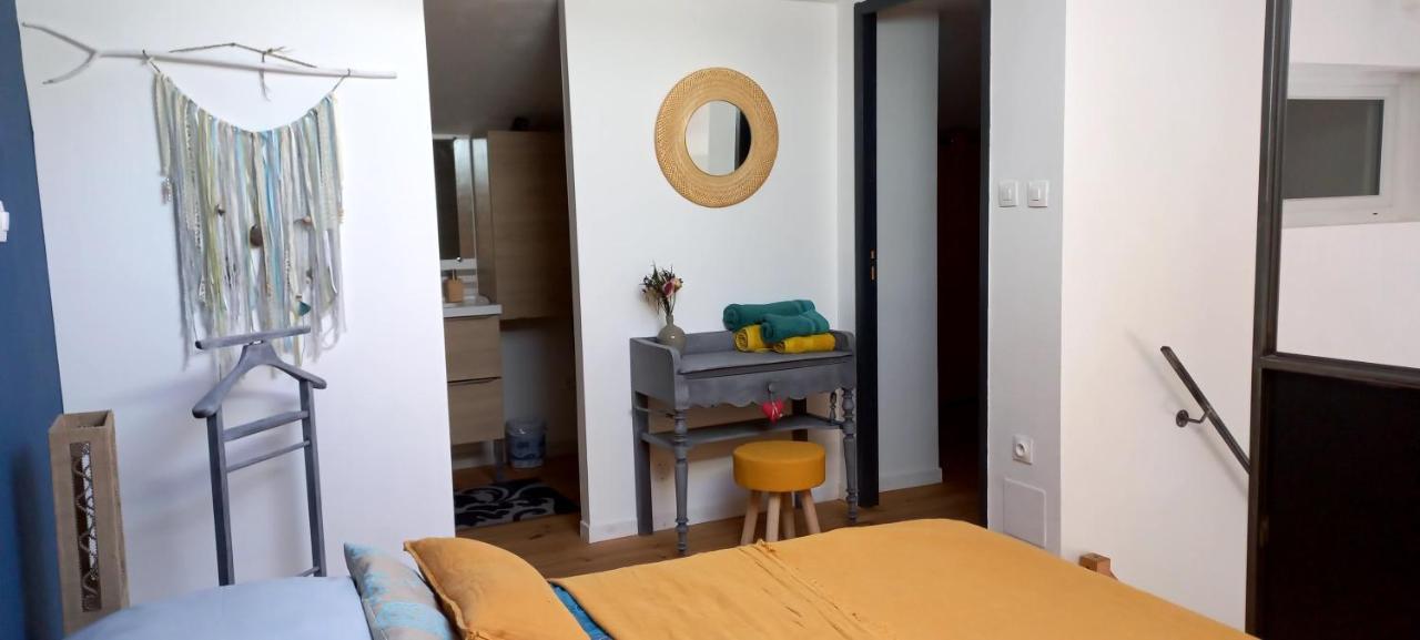 Charmant Logement Avec Terrasse Salinelles エクステリア 写真